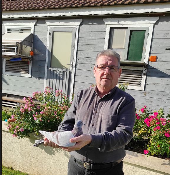N° 22 : CAILLEUX PHILIPPE ET SYVIE ST QUENTIN LAMOTTE 80
