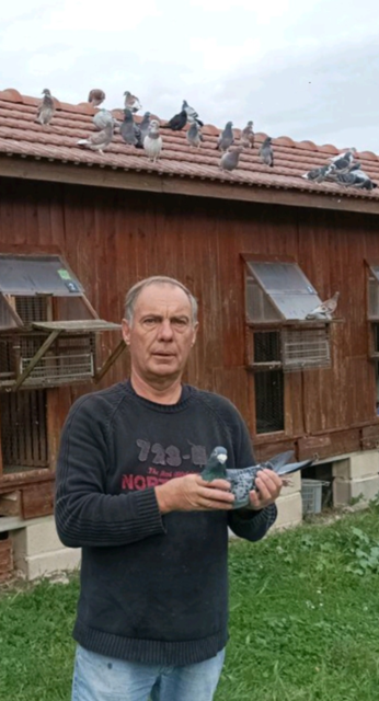 N° 5 : Francis LACROIX